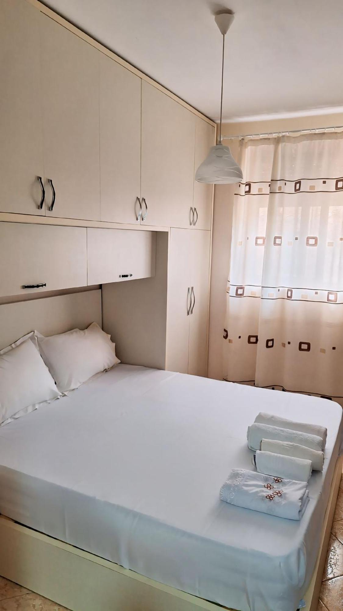 Promenade Apartment In City Centre بيرات المظهر الخارجي الصورة